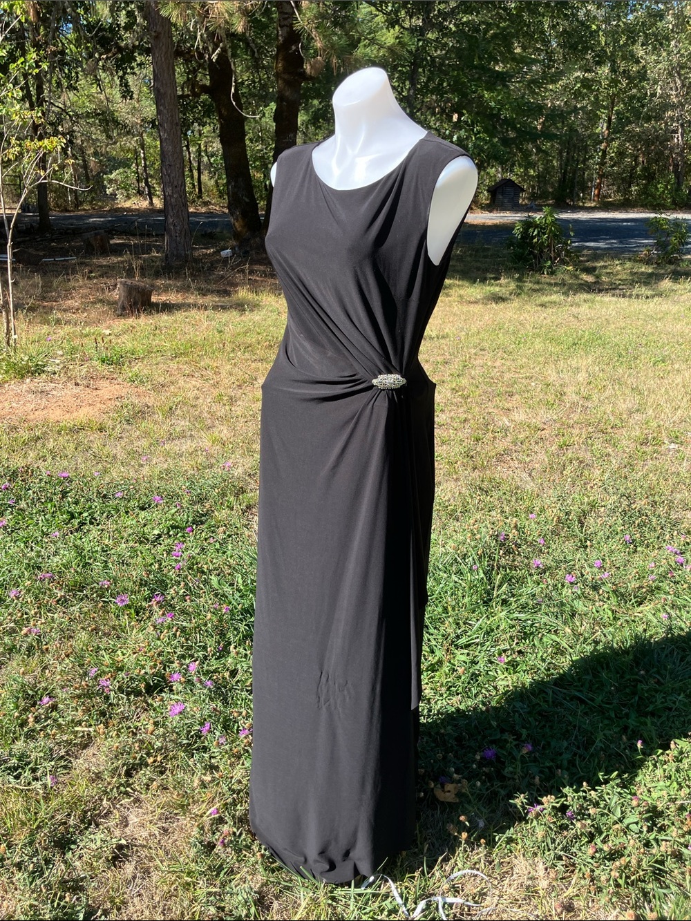 Mock wrap sleeveless black dress with bling side brooch size 10 Tiana B